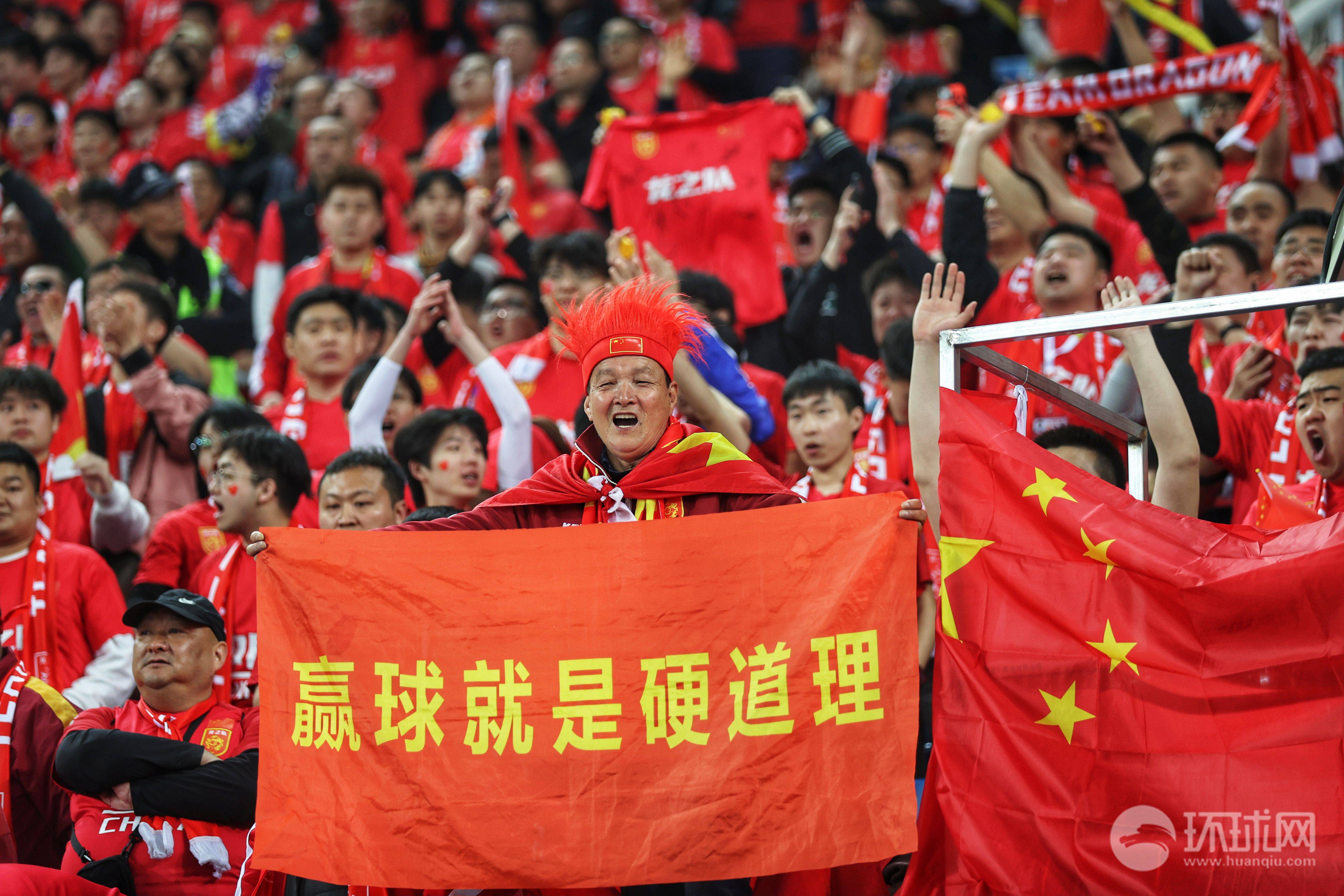半岛体育官网入口-中国足球在国外比赛场地上大放异彩！